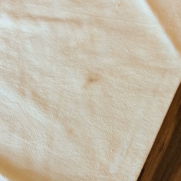 FINAL SALE PRICE 3 Pc Vintage Embroidered & Satiny Linens - Picture 4 of 11